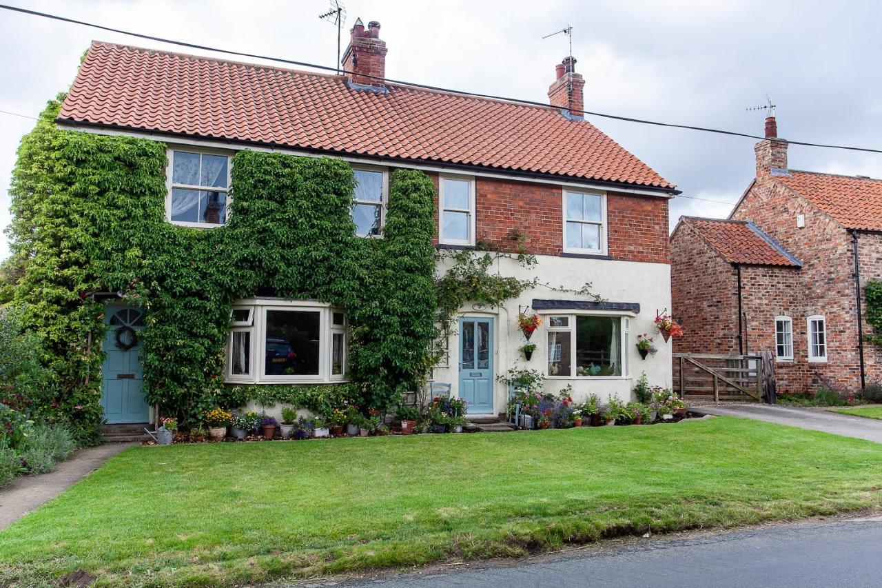 Holiday home The Cherries York